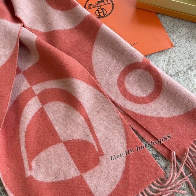 Hermes專櫃新款愛馬仕幾何羊絨圍巾男女同款羊絨長巾 mmyj1369